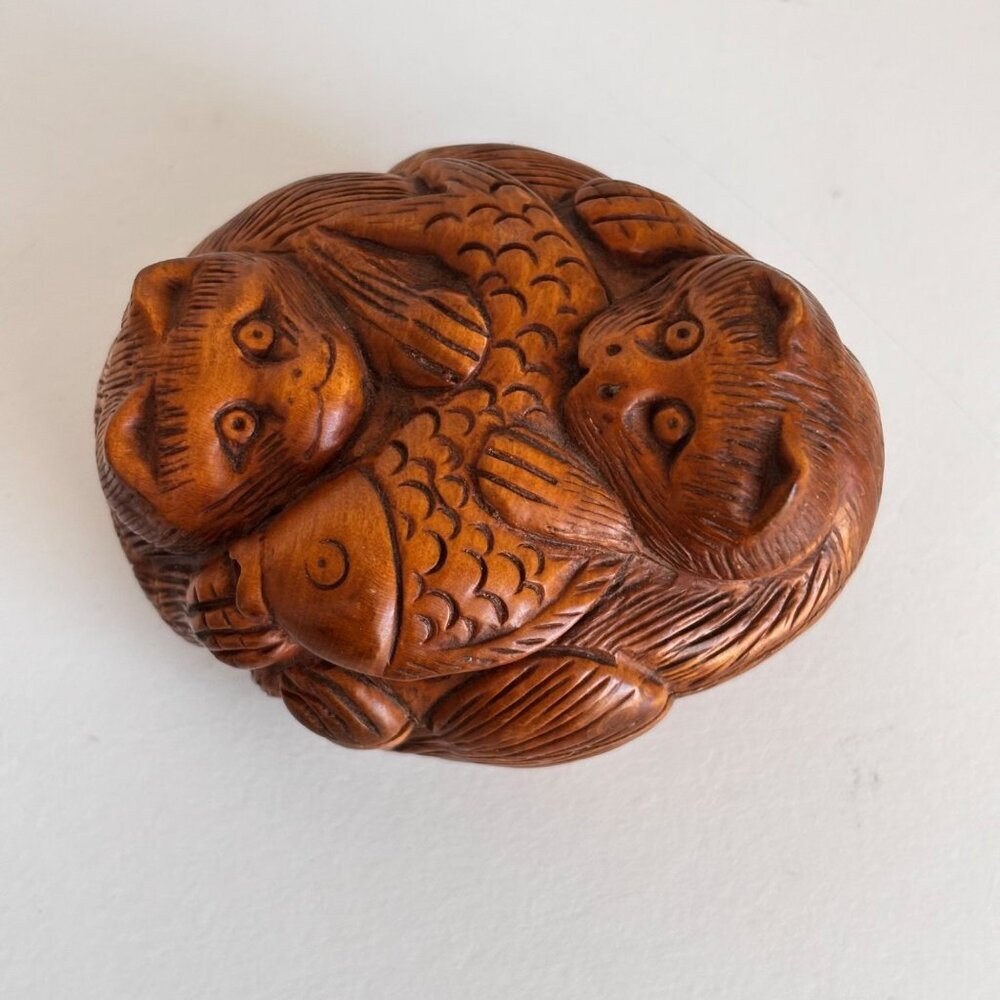 Hand-Carved Wooden Netsuke Trinket Box Cat‎ Fish Wood Small